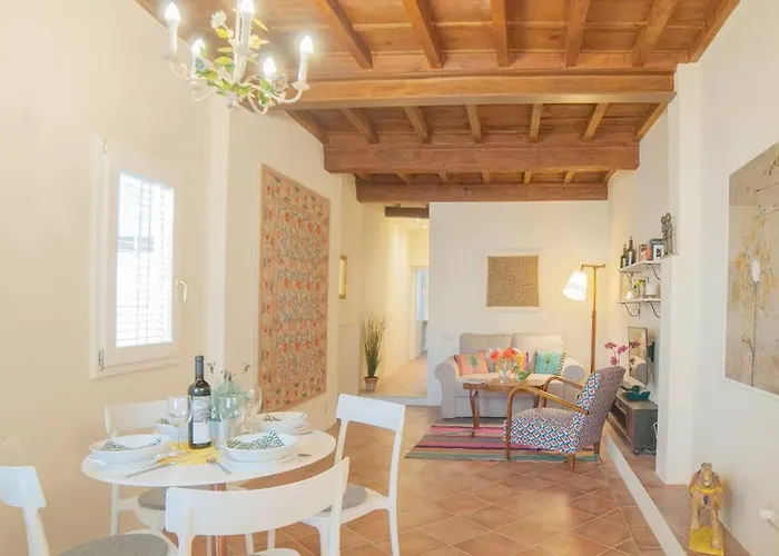 Cozy Macci Flat 4 People Near Santa Croce Square *
